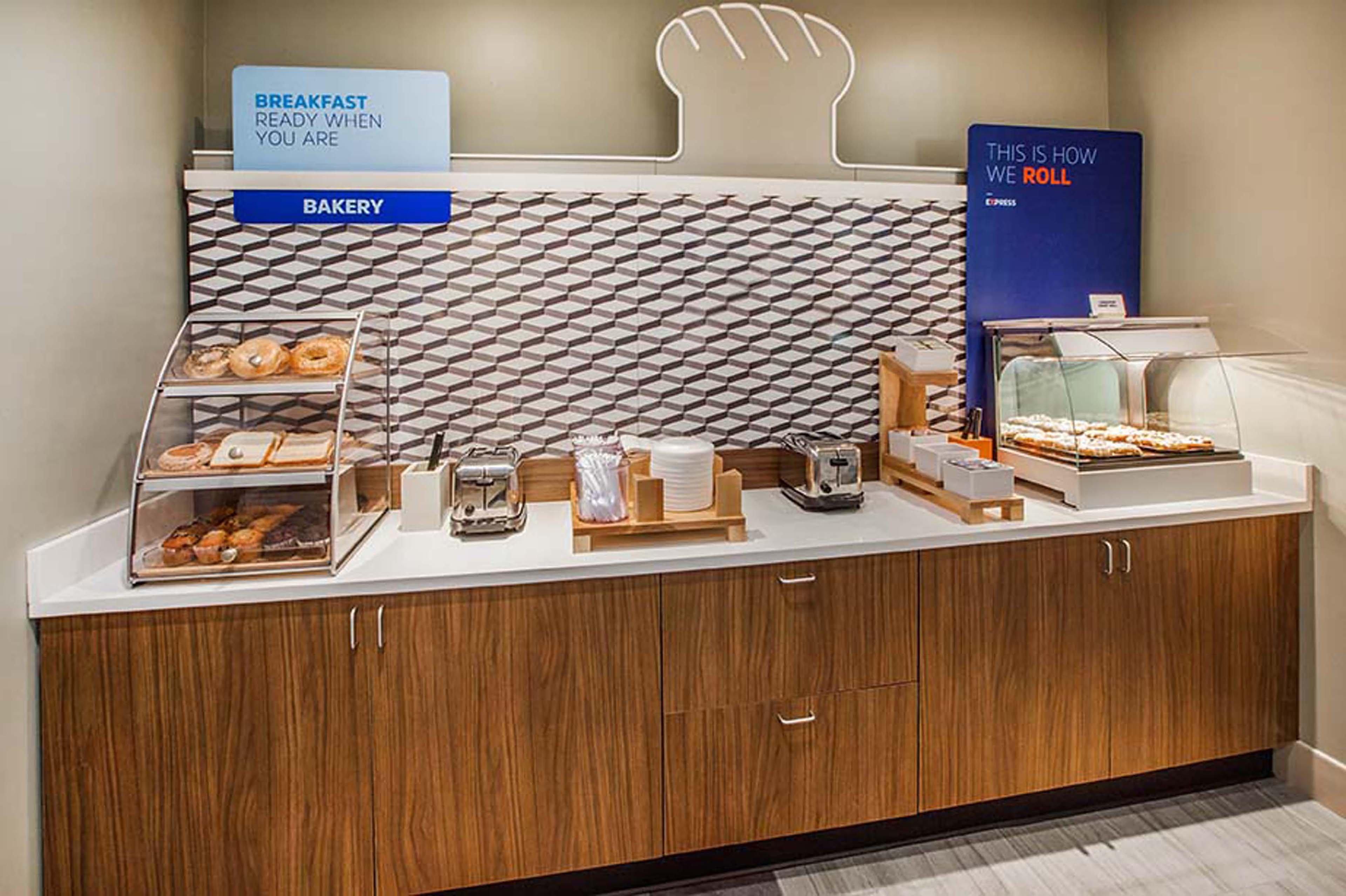 Holiday Inn Express Hotel & Suites Vancouver Mall-Portland Area By Ihg Exterior foto