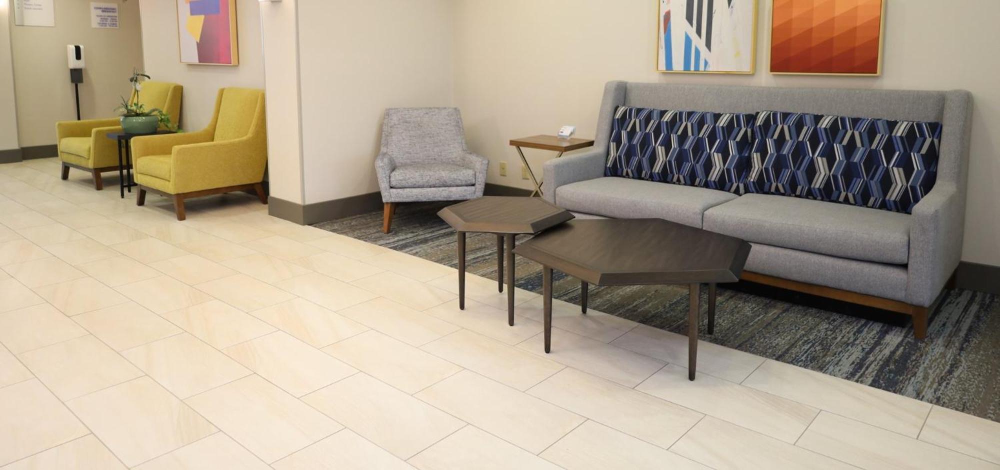 Holiday Inn Express Hotel & Suites Vancouver Mall-Portland Area By Ihg Exterior foto