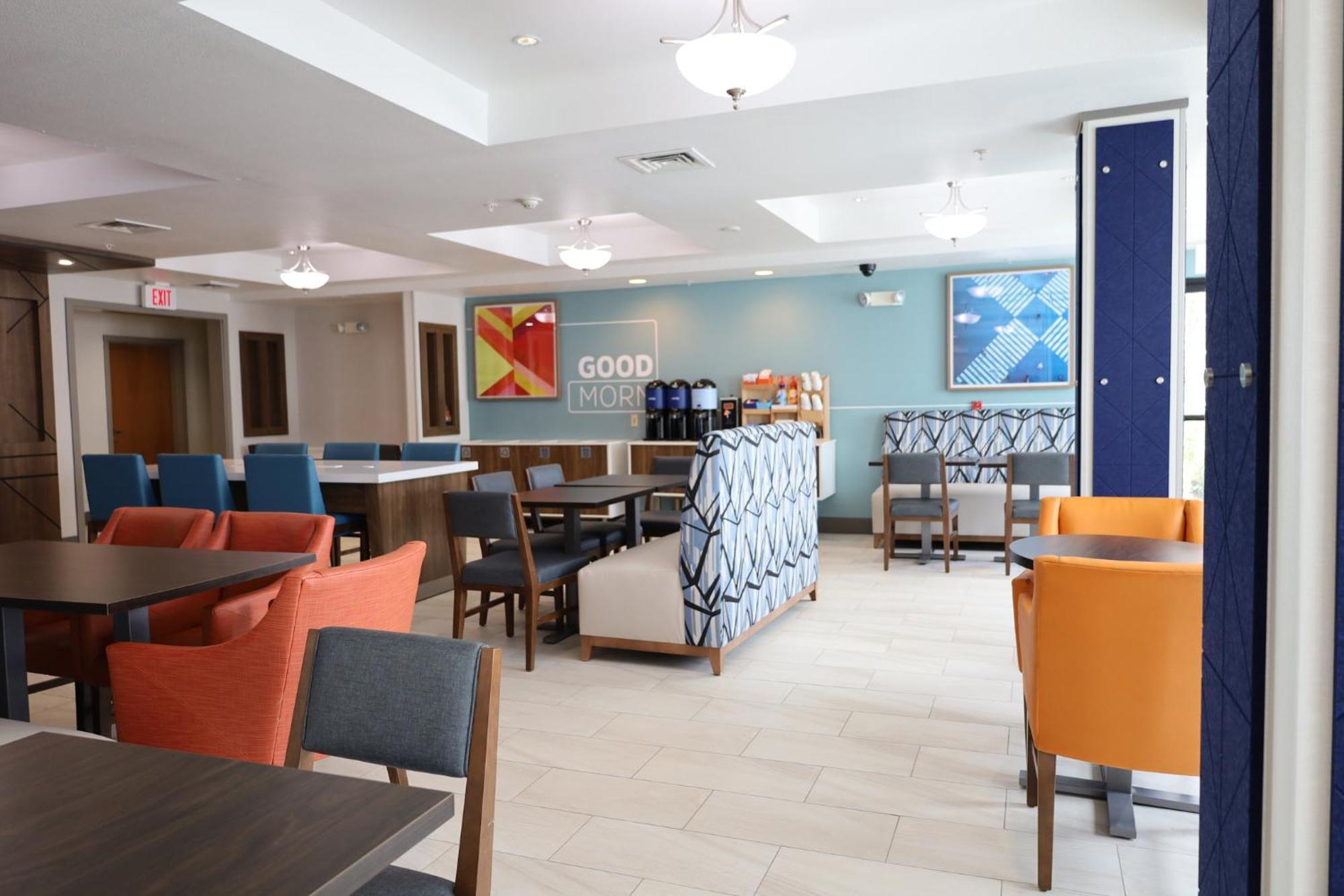 Holiday Inn Express Hotel & Suites Vancouver Mall-Portland Area By Ihg Exterior foto