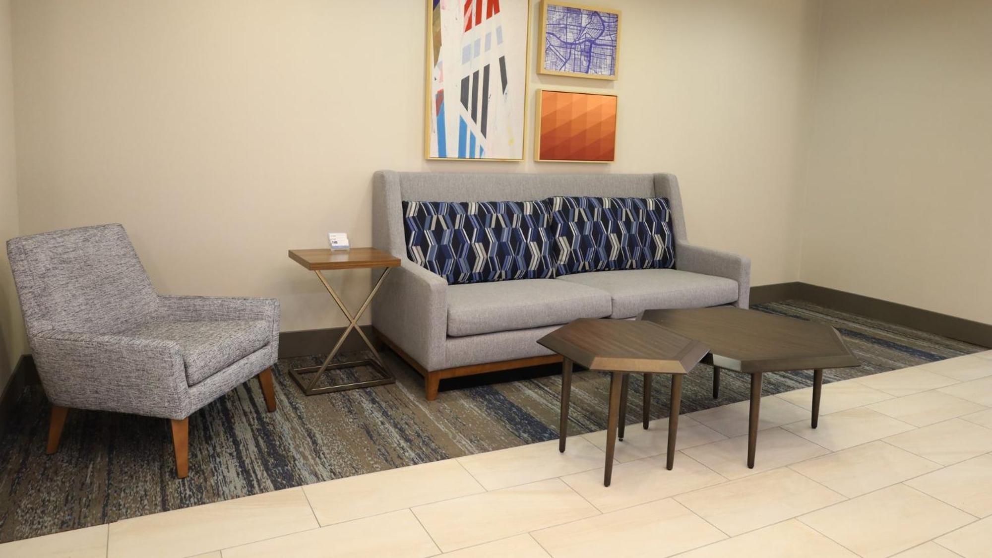 Holiday Inn Express Hotel & Suites Vancouver Mall-Portland Area By Ihg Exterior foto
