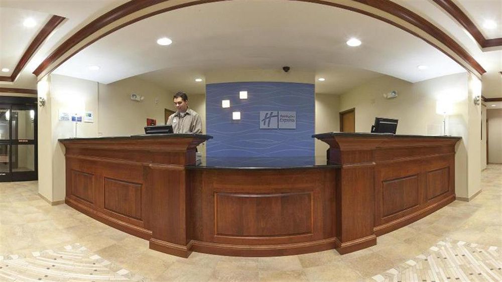Holiday Inn Express Hotel & Suites Vancouver Mall-Portland Area By Ihg Exterior foto